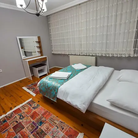 My Guse Aparthotel 2*