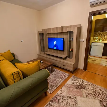 My Guse Aparthotel 2*